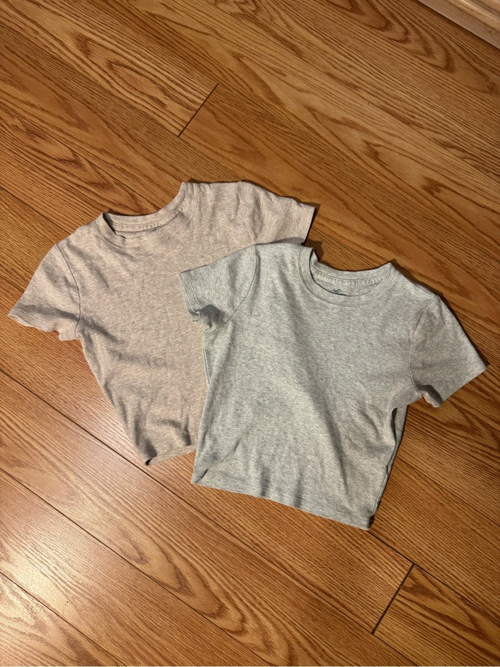 Girls’ Hollister T Shirts